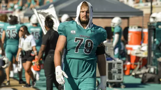 Steven_Bedosky_vs_UMass_1__2021_CCU_Photography