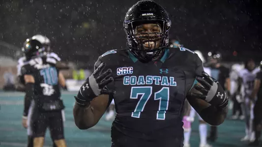Isaac_Owusu_Appiah_vs_Troy_1_2021_CCU_Photography