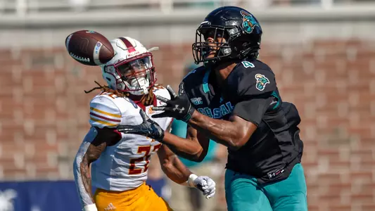 Isaiah_Likely_vs_ULM_1_2021_CCU_Photography