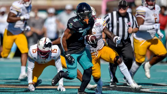 Reese_White_vs_ULM_1_2021_CCU_Photography