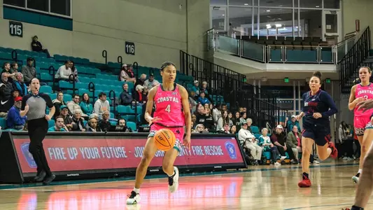 Freeman dribbling vs South Alabama
