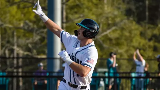 Zack Beach rounds the bases in home run versus Campbell (3-4-23)