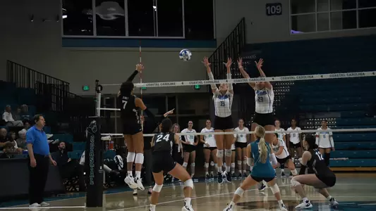 Stout's attack vs UNF