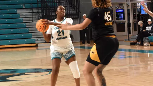 Cange looking for teammate vs USM