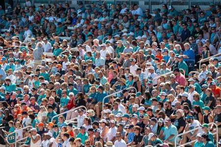 Fans vs. Virginia