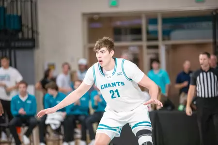 Noah Amenhauser defends against Western Michigan (11/4/2024)