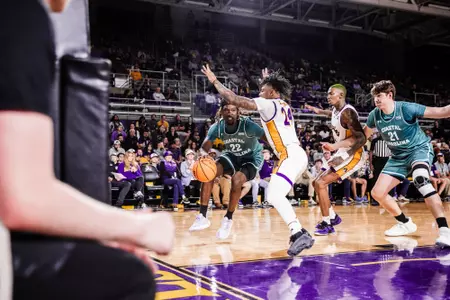 Denzel Hines drives baseline at ECU (11/9/2024)