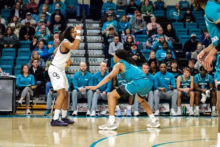 Josh Meo guards against Georgia Southern on 1/16/2025