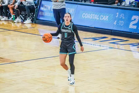 Kristin Williams calls out play against GSU on 1/22/2025