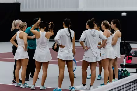 women tennis group