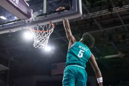 Men's Basketball Closes Out 2025 At Saint Joseph's Image