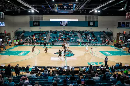 Opening tip of men's basketball game against App State on 2/13/2025