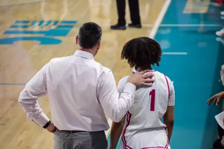 Kevin Pederson coaches during Arkansas State game on 2/22/2025