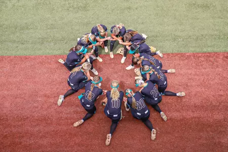 sball huddle
