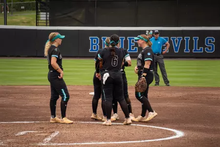 sball huddle