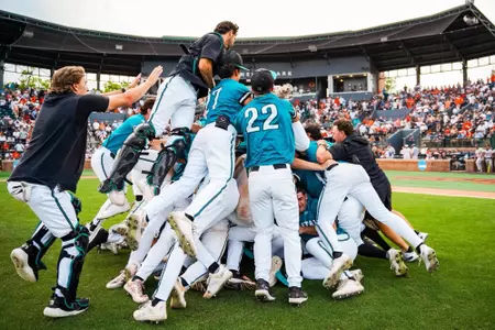 Dogpile at Auburn - 2025 Super Regionals