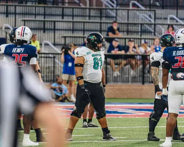 Julius Tate between plays against South Alabama on 9/20/2025