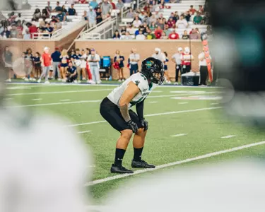 Malaki Te'o prepares for play against South Alabama on 9/20/2025