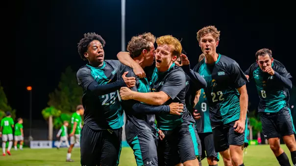 TEAM HUG