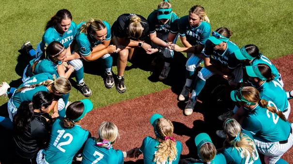 sball huddle