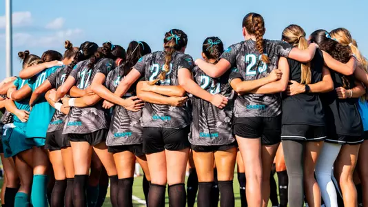 wsoc team huddle
