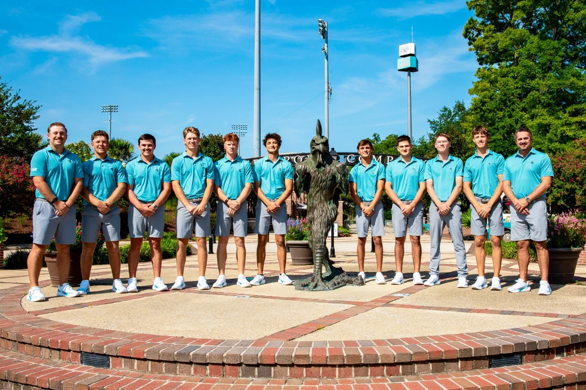 2026-27 Men's Golf Team Photo