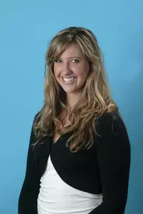 Volleyball Rallies to Defeat Harvard, 3-2