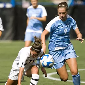 Women's Soccer Drops Season Opener to Hofstra, 1-0