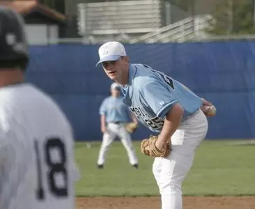 Baseball Drops Heartbreaker to Davidson