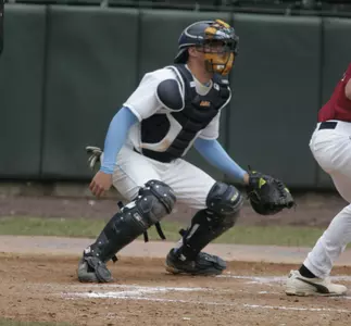 Baseball Falls to #25 St. John's