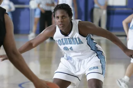 Dominant Effort on Glass Leads Women's Basketball Past Wagner, 79-69