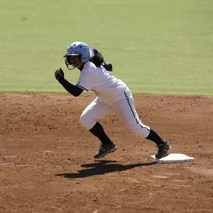 Softball Sweeps Both Games to Start Ivy League Season