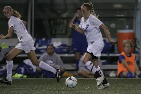 Women's Soccer Drops 2-1 Decision to St. John's