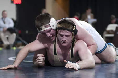 Lester Leads Wrestling at Binghamton Open
