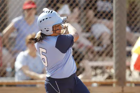 Softball Downs UConn, 4-2, on First Day of Hyatt Place Hofstra Invitational