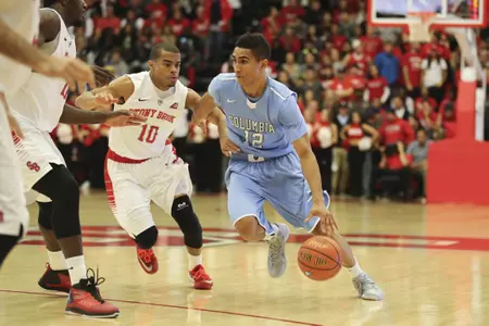 Men's Basketball Edged by Stony Brook, 57-56, in Season Opener