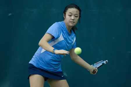 No. 39 Women?s Tennis Opens Home Play with 5-2 Win Over St. John?s