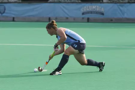 Field Hockey's Solid Effort Comes Up Short at No. 3 UConn