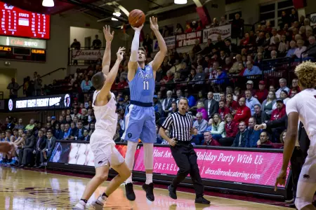 Men's Basketball Makes Levien Debut Against Army West Point