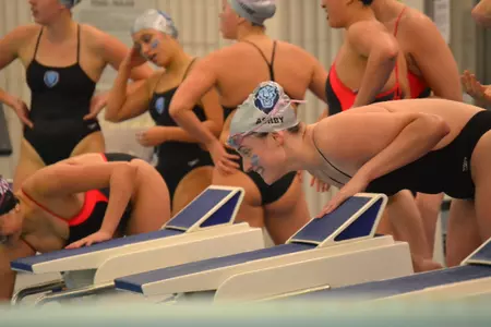 Columbia Sets Pool Record In Day 1 At Frank Elm Invite