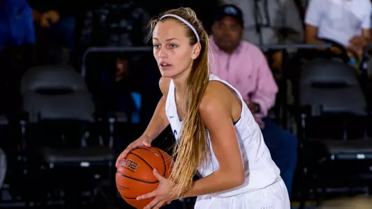 Women's Basketball Takes Care of UMBC, 60-44