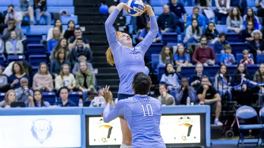 Volleyball Downs Air Force to Win Season Opener in 5 Sets