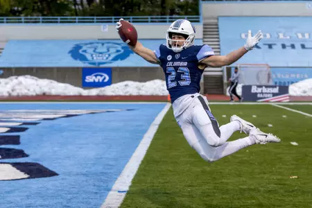 Mike Roussos Dive Into End Zone