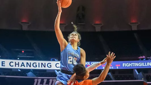 Sienna Durr Climbing Illinois Defender