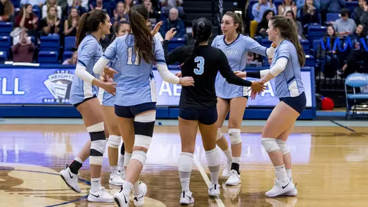 Volleyball Huddle Point Senior Day 18