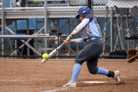 Softball Holds On for 11-10 Walk-Off Win over Fairfield
