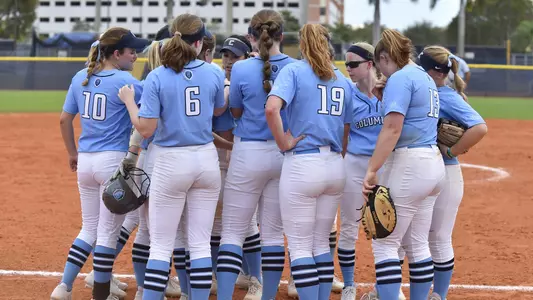 Softball headline team huddle 2019 preview story 222