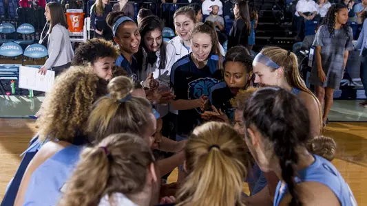 Women's Basketball Pregame Huddle Headline 2019 vs Yale