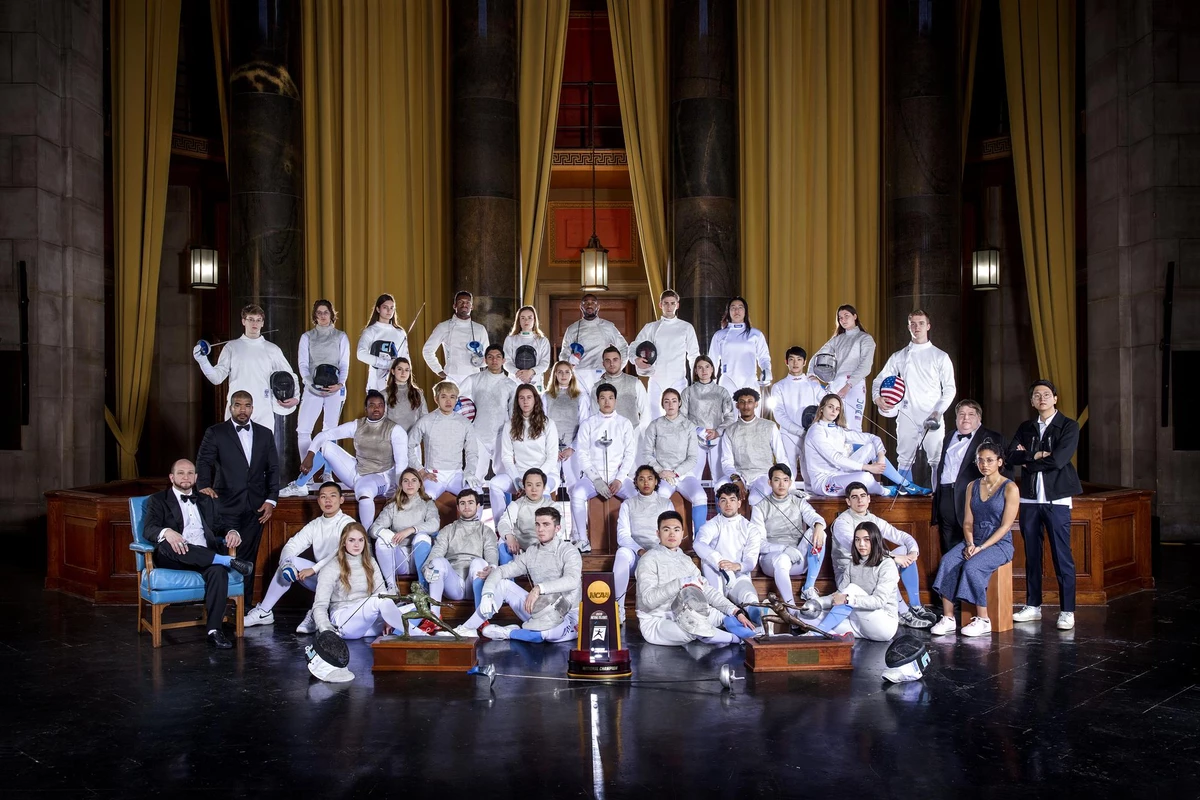 201819FencingTeamPhoto
