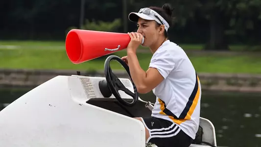 Sevenler, Serra Hire Action